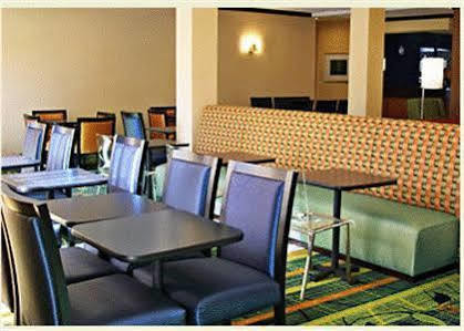 Fairfield Inn And Suites By Marriott Strasburg Shenandoah Valley Exterior photo