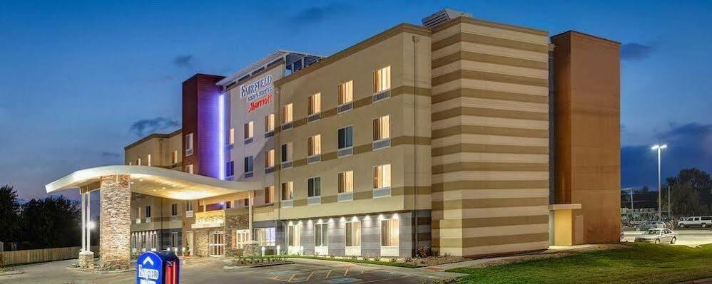 Fairfield Inn And Suites By Marriott Strasburg Shenandoah Valley Exterior photo